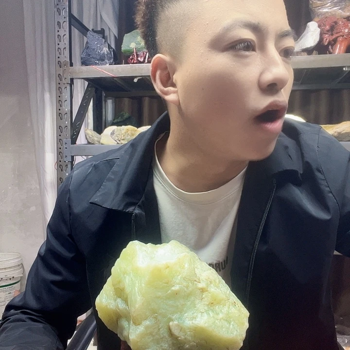 老***龍蛇纹石玉未镶嵌珠宝奇石8