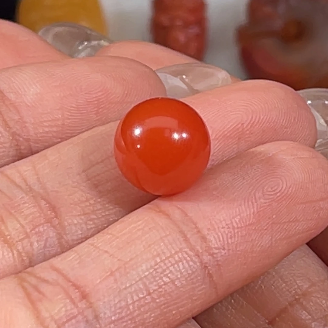 南红玛瑙未镶嵌大黑洞圆珠11.2不退换