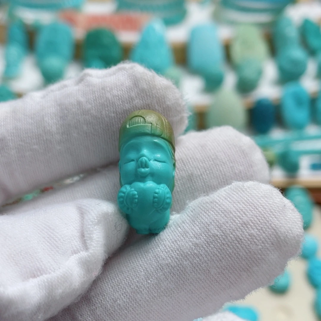 绿松石未镶嵌珠宝奇石