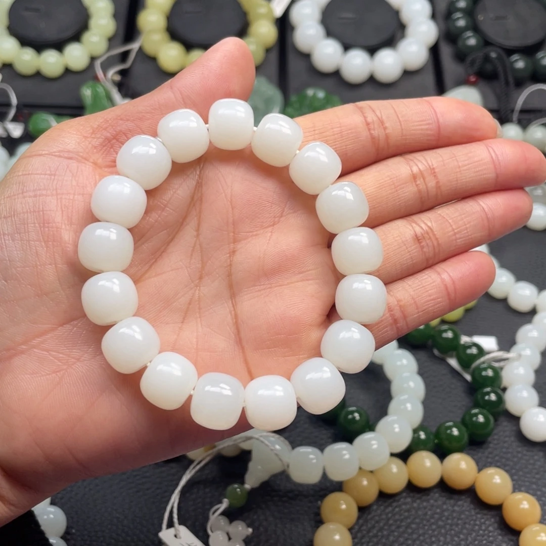 用***5和田玉未镶嵌手链