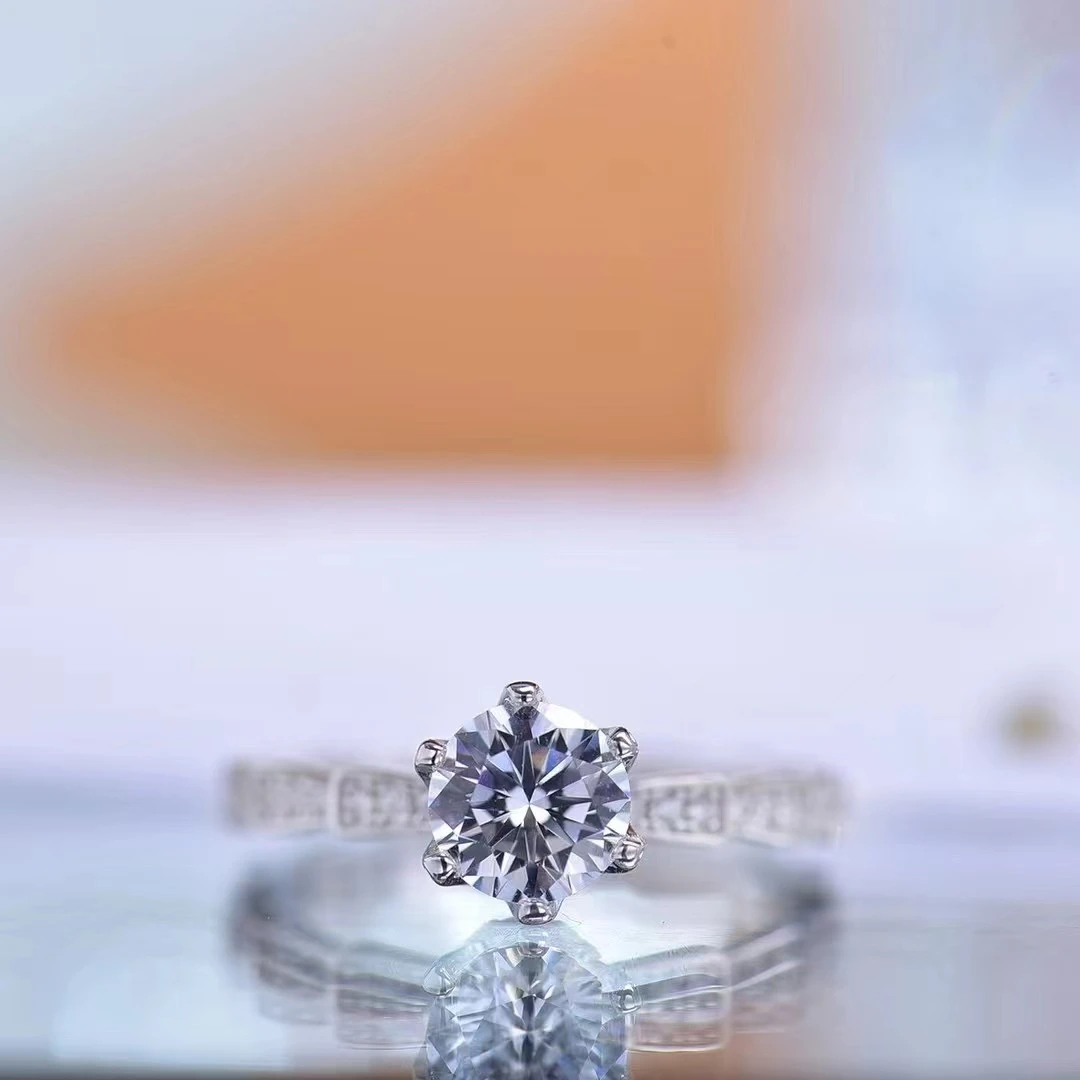 925银莫桑石银制品 蛇戒1-2克拉 轻奢时尚女士结婚