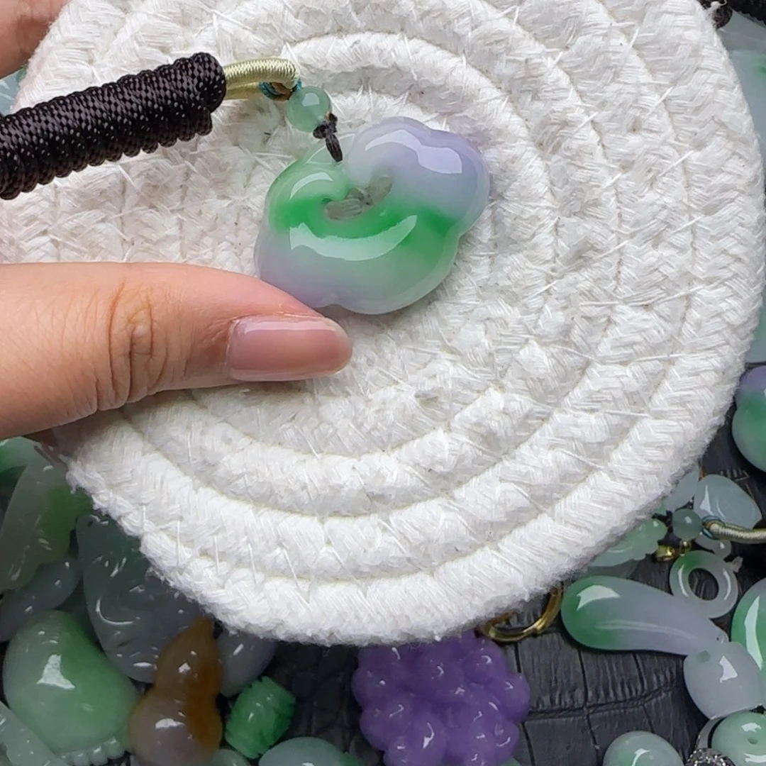 颈饰未镶嵌翡翠翡翠镶嵌的