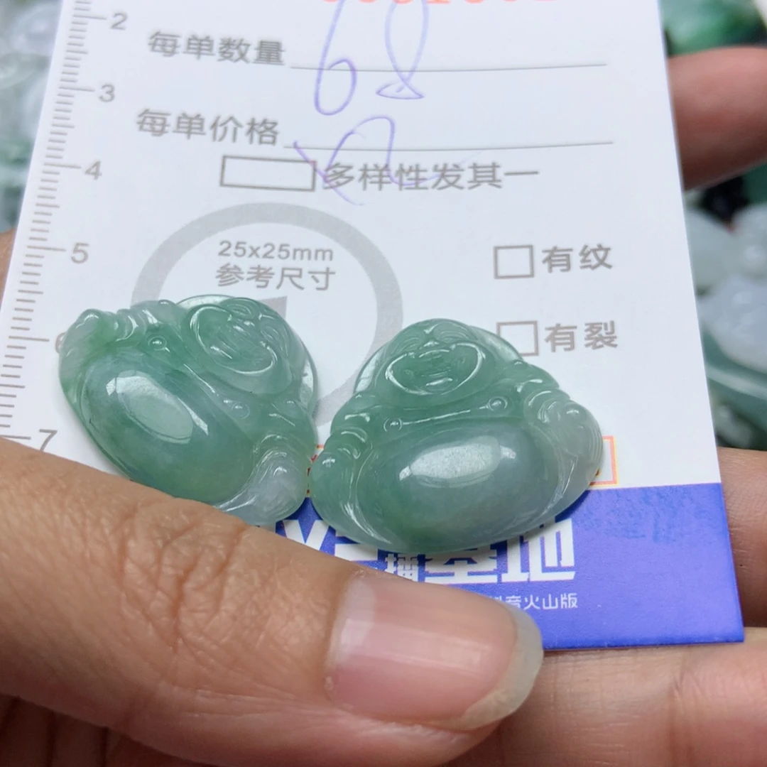 翡翠颈饰未镶嵌顿*天然翡翠