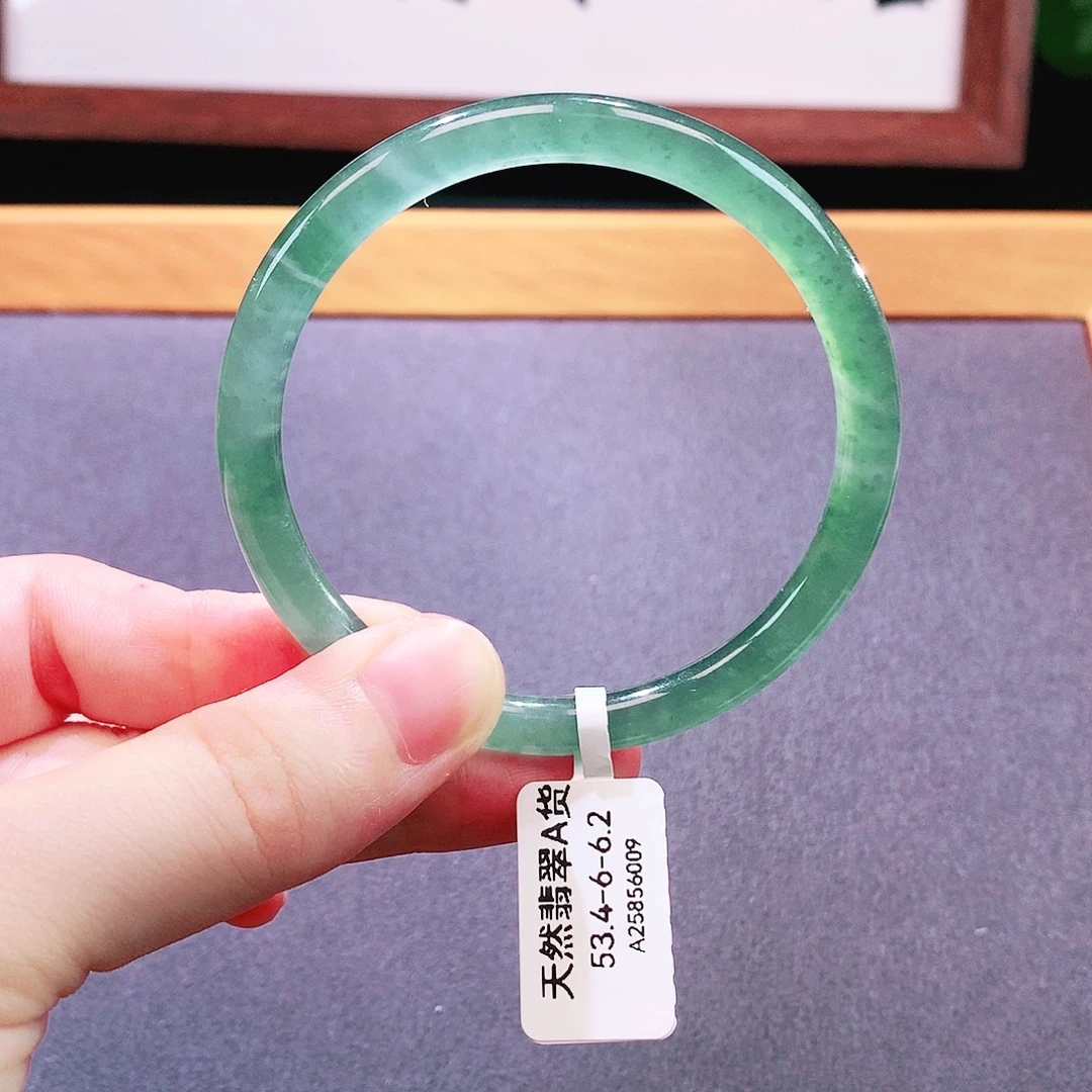 未镶嵌手镯翡翠天然翡翠