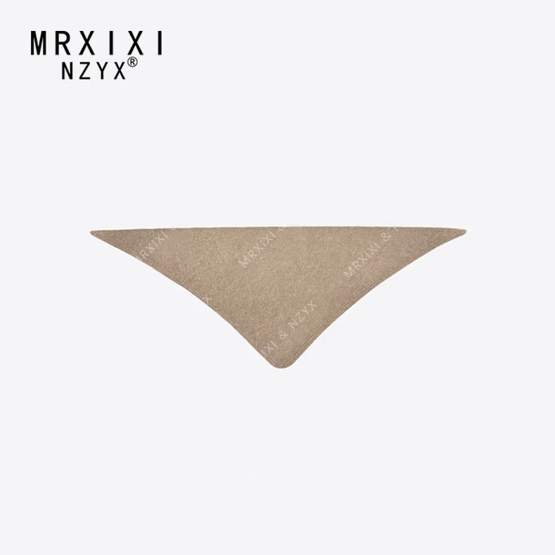 2025秋冬新款小众设计羊毛羊绒调性混纺多用大三角巾男女同款