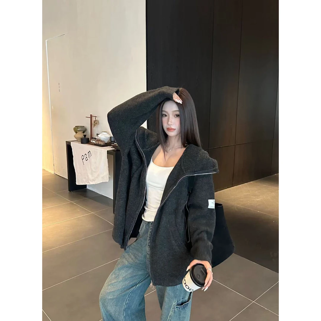 韩版慵懒松弛感穿搭连帽针织开衫女装网红炸街小众印花毛衣外套女