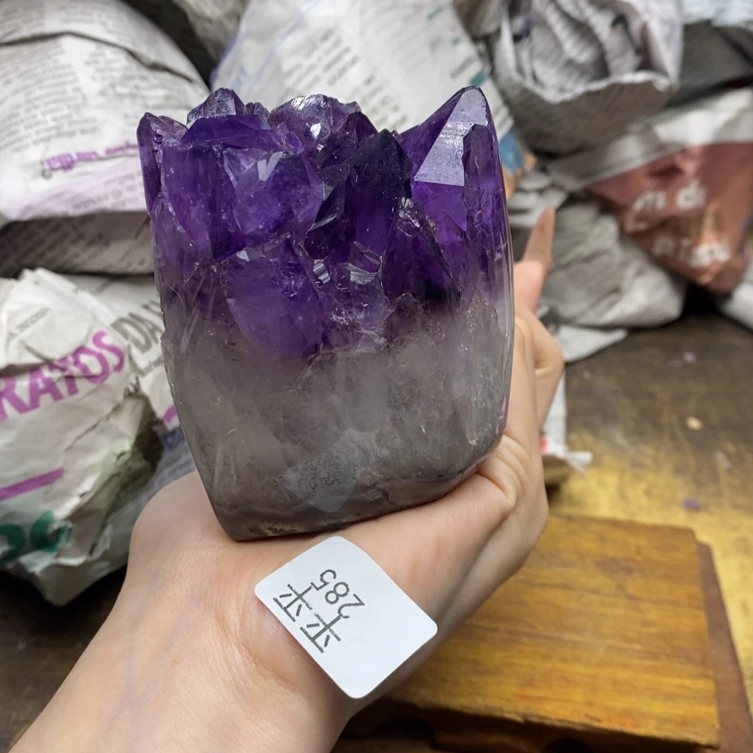 乌拉圭未镶嵌紫晶
