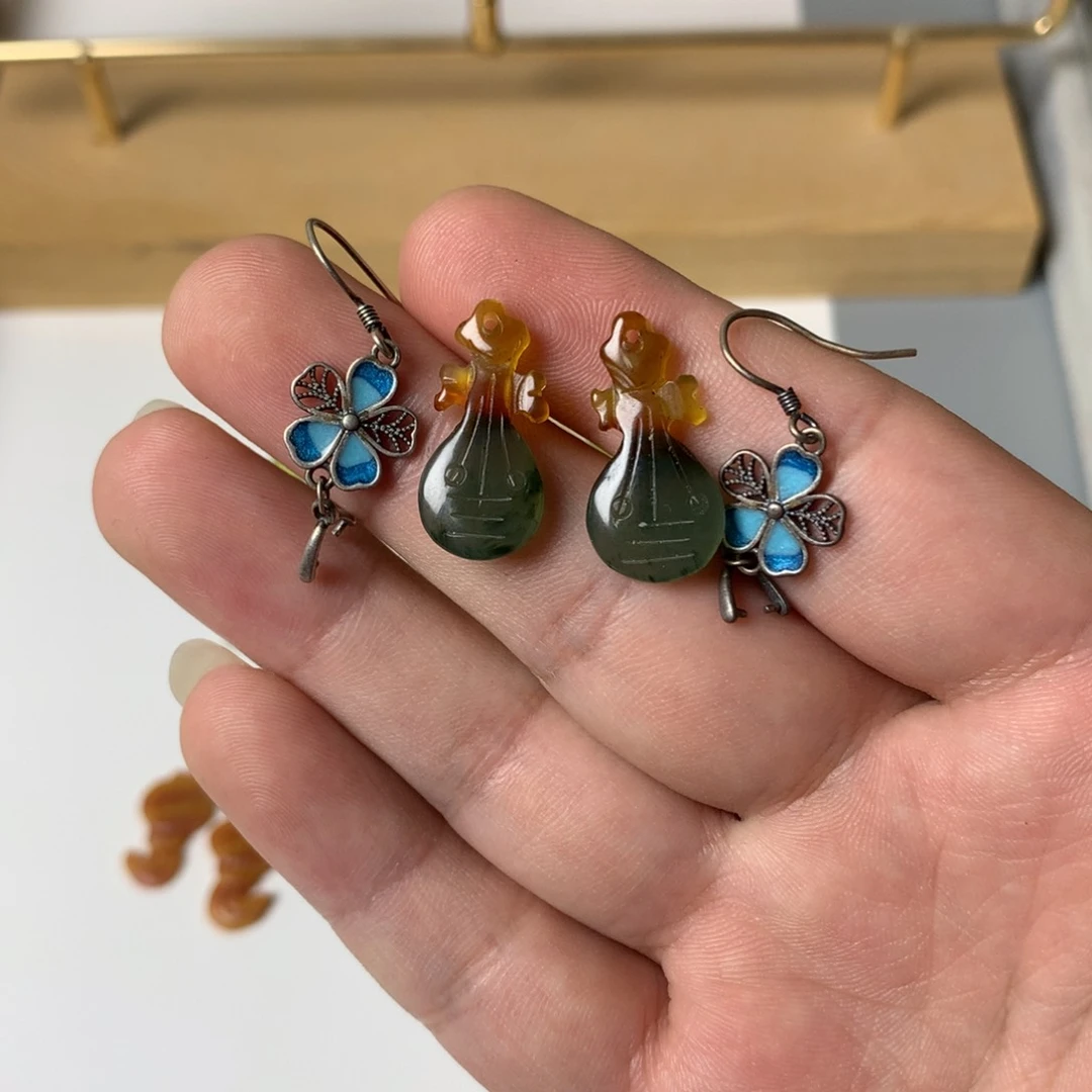 蛇纹石玉耳饰未镶嵌?****?