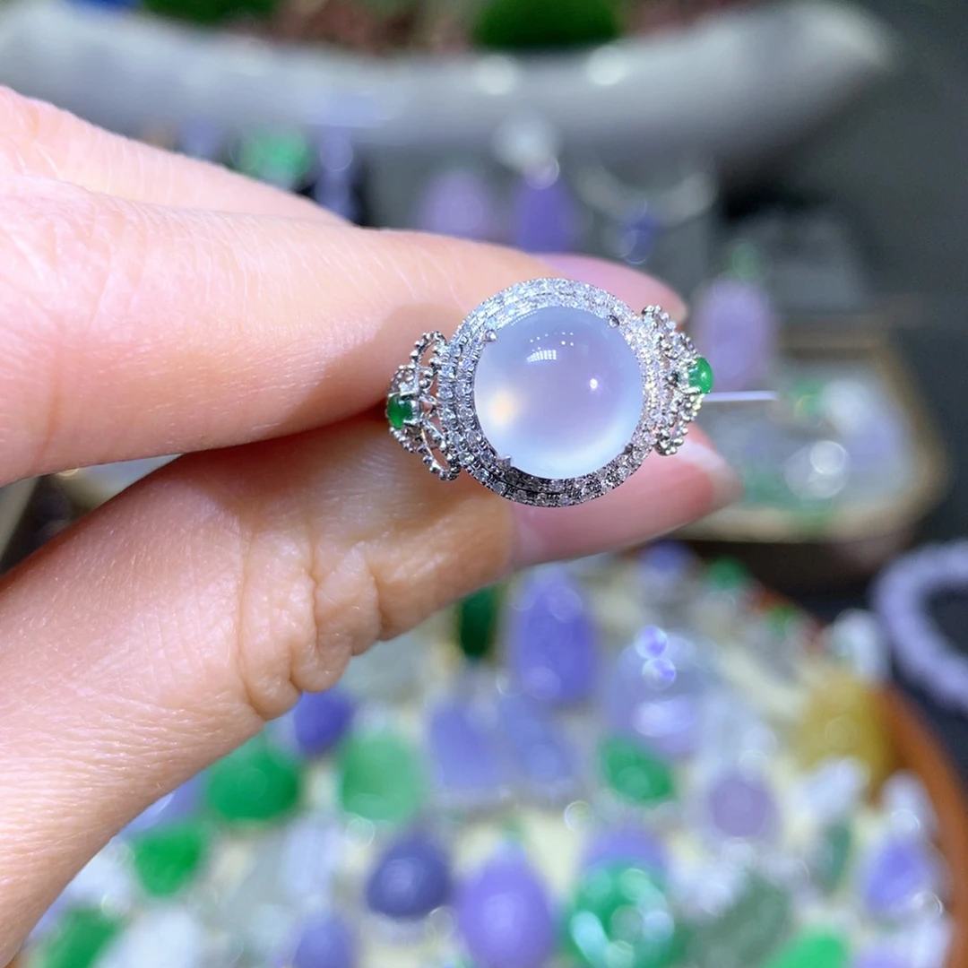 【闪购商品】翡翠颈饰18K金镶嵌翡翠吊坠项链