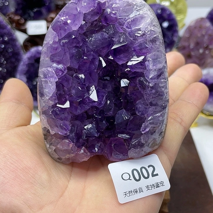 未镶嵌水晶大型摆件（非配饰）