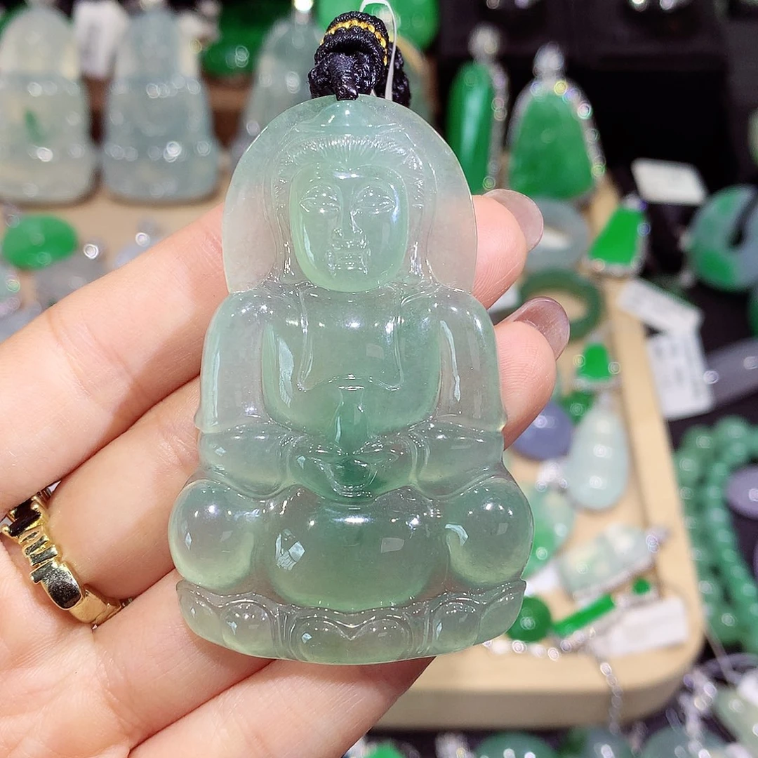 翡翠18K金镶嵌颈饰观音