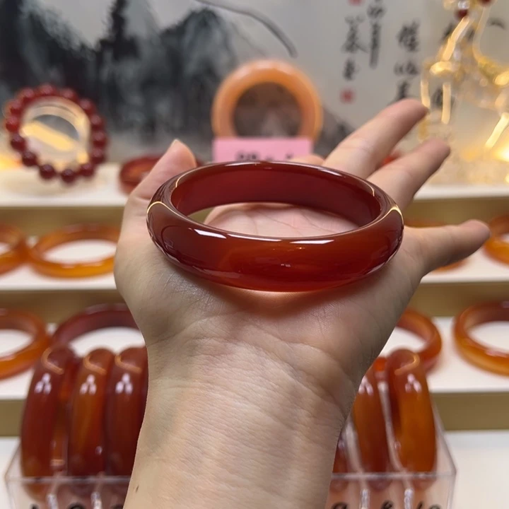 玛瑙/玉髓未镶嵌手镯