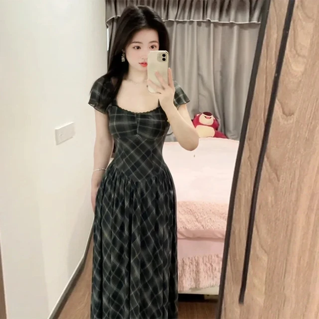 法式复古方领格纹连衣裙2025新款独特别致设计感小众气质收腰长裙