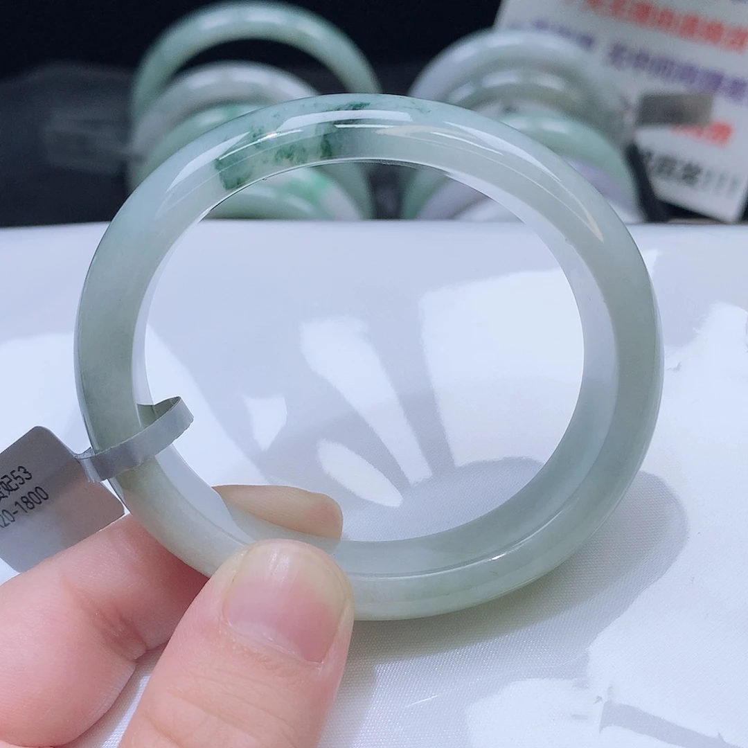 ****翡翠未镶嵌手镯20