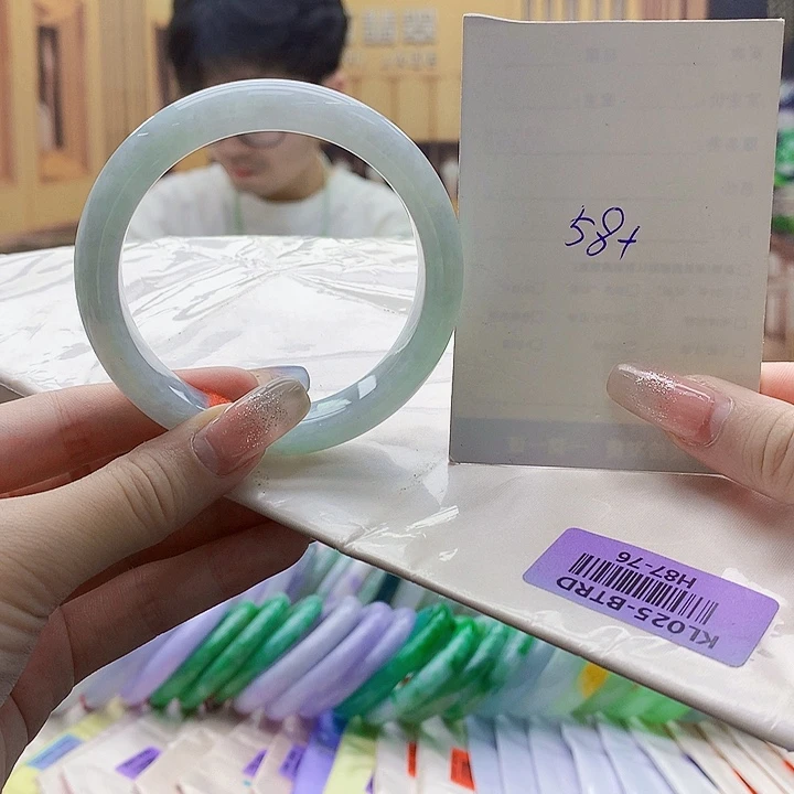 翡翠手镯未镶嵌Fff