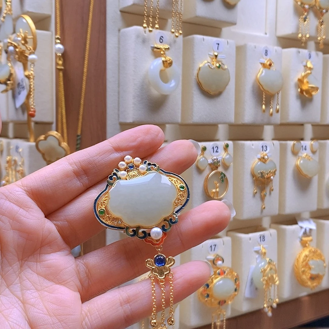 和田玉银S925镶嵌颈饰