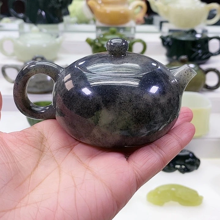 未镶嵌和田玉挂件范*茶壶