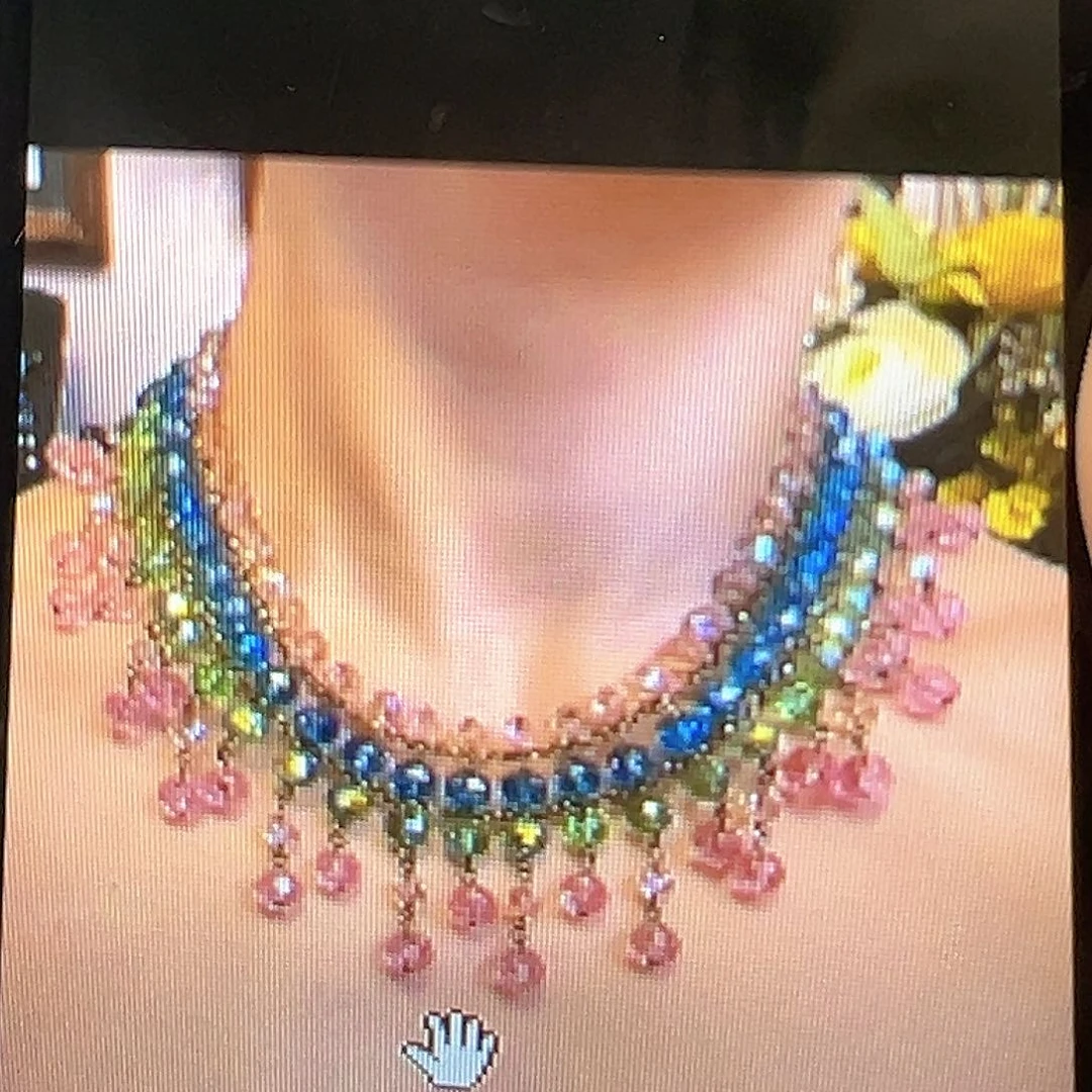 瑶***么颈饰玻璃编号279 一套