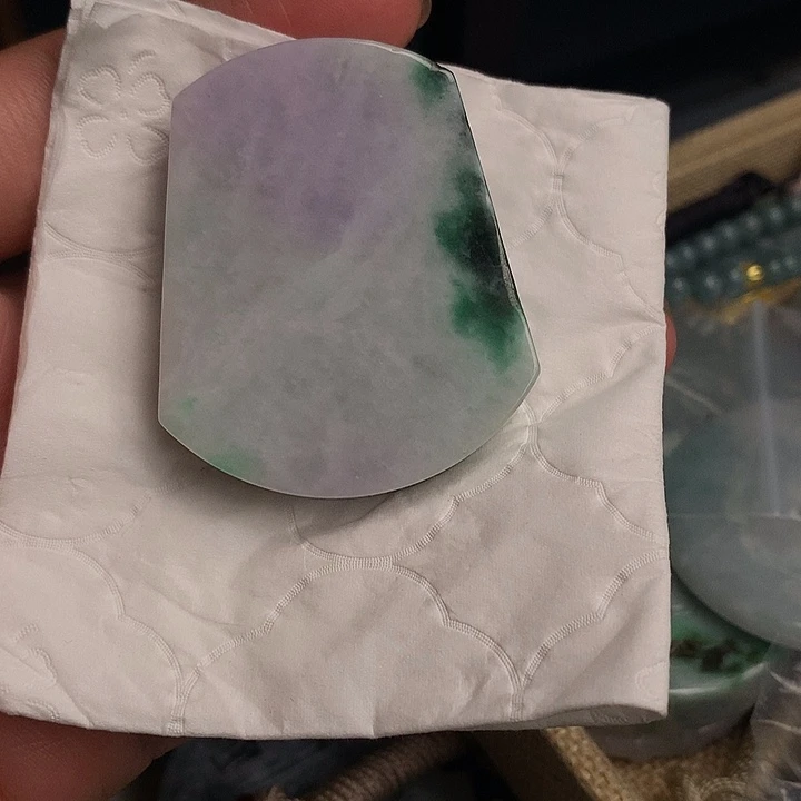 翡翠未镶嵌颈饰馨*欣