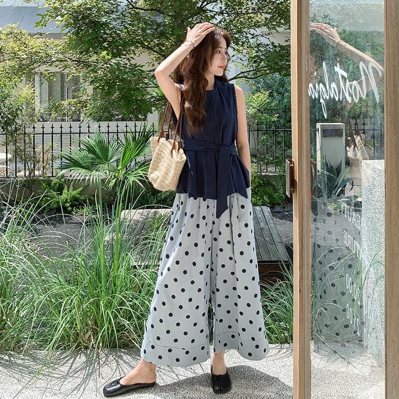 韩系慵懒chic套装女夏2025新款休闲收腰系带背心波点阔腿裤两件套