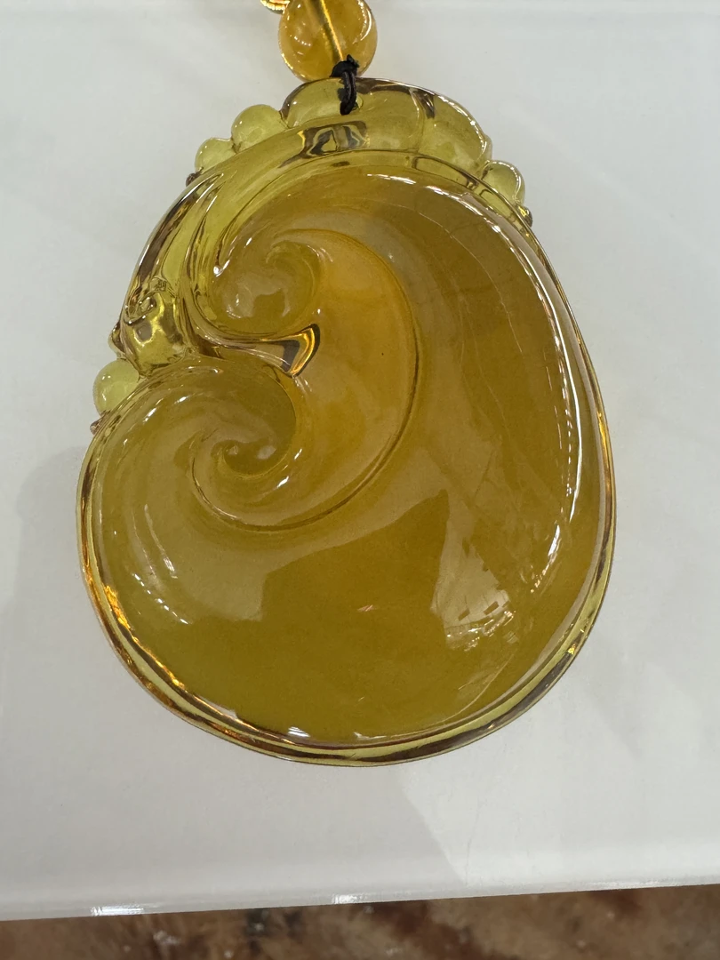 天然缅甸绿茶如意吊坠