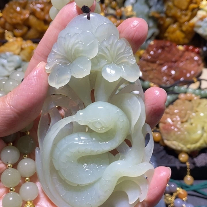 岫玉岫玉吊坠未镶嵌