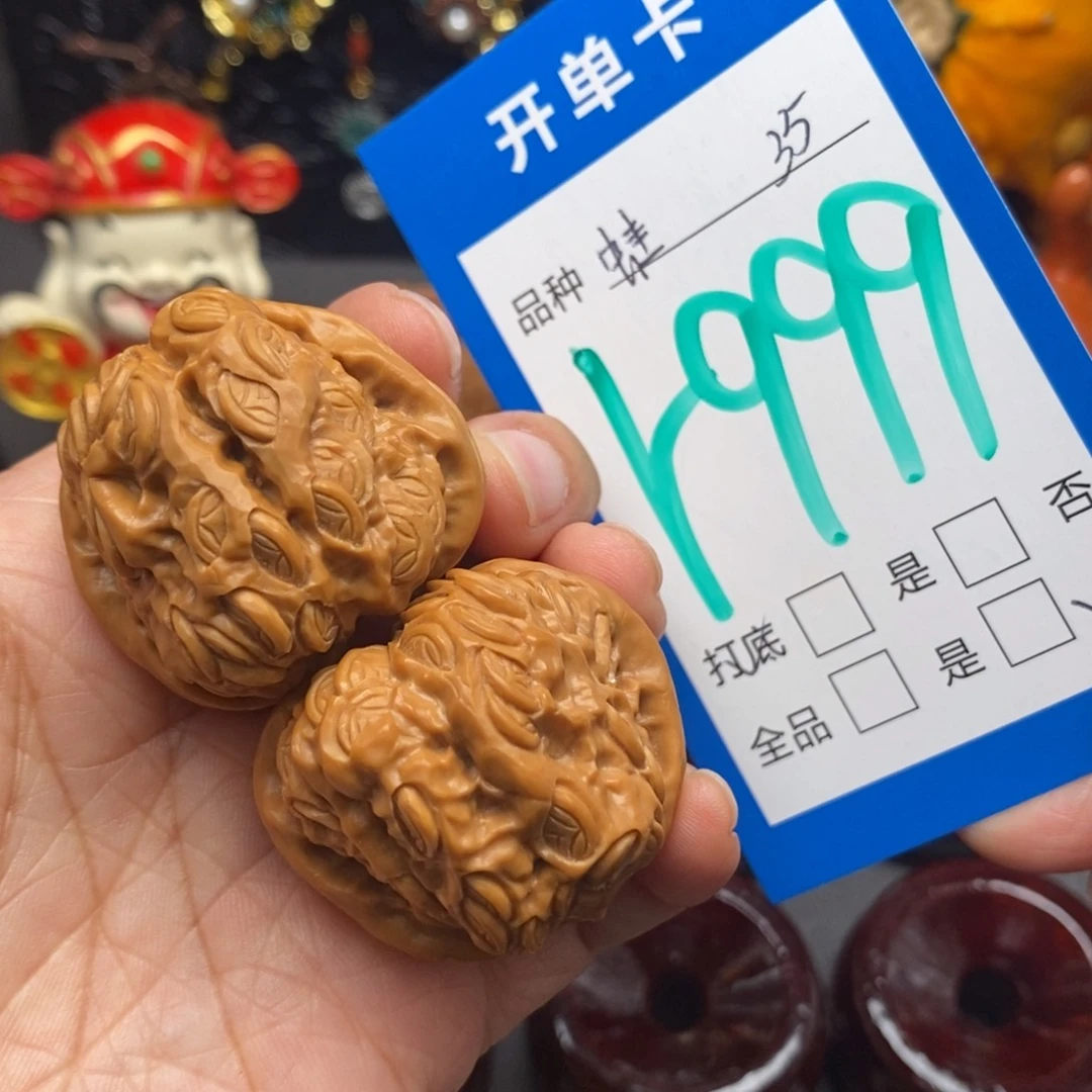 文玩核桃把件35尺纯手工雕刻金蟾