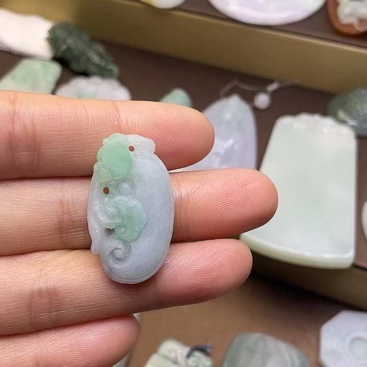 定制翡翠未镶嵌翡翠吊坠