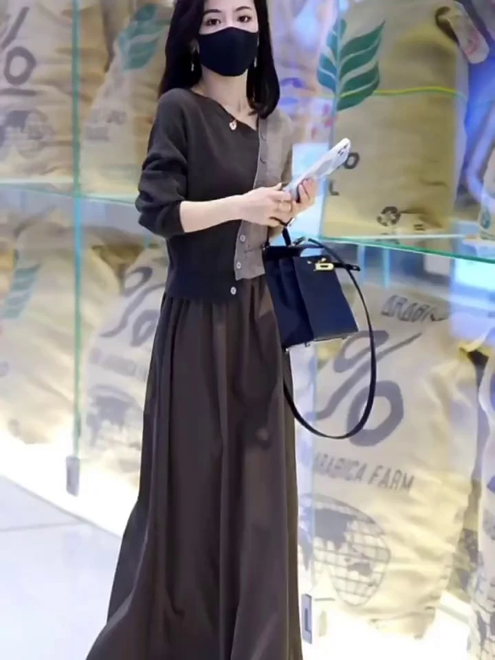 假两件针织长袖连衣裙气质高端女神范高级感百搭毛衣拼接连衣裙