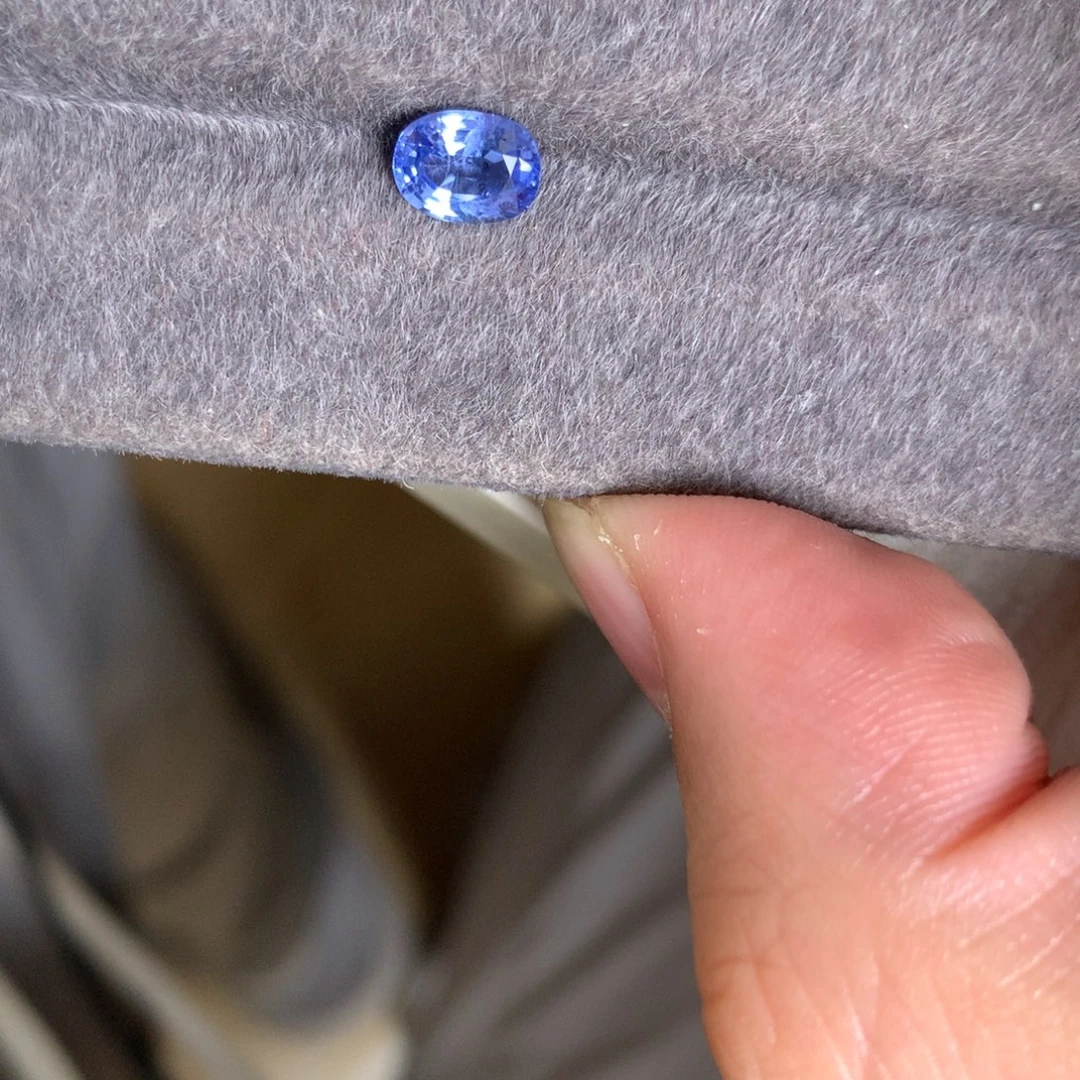 蓝宝石裸石1.13 斯里兰卡