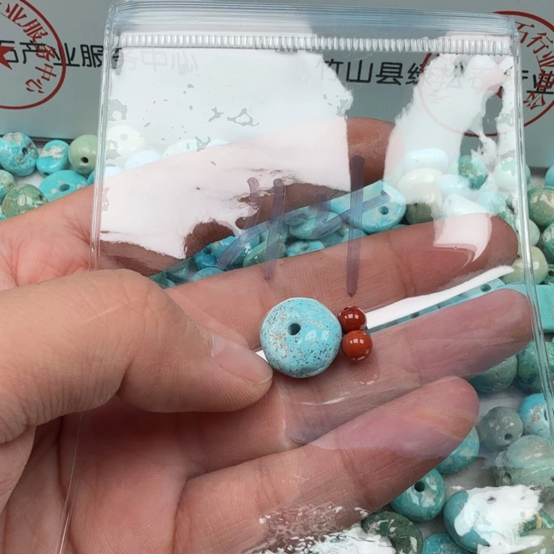 南红玛瑙未镶嵌珠宝奇石