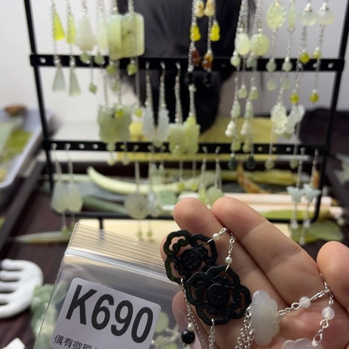 蛇纹石玉发饰合金蓉****贝