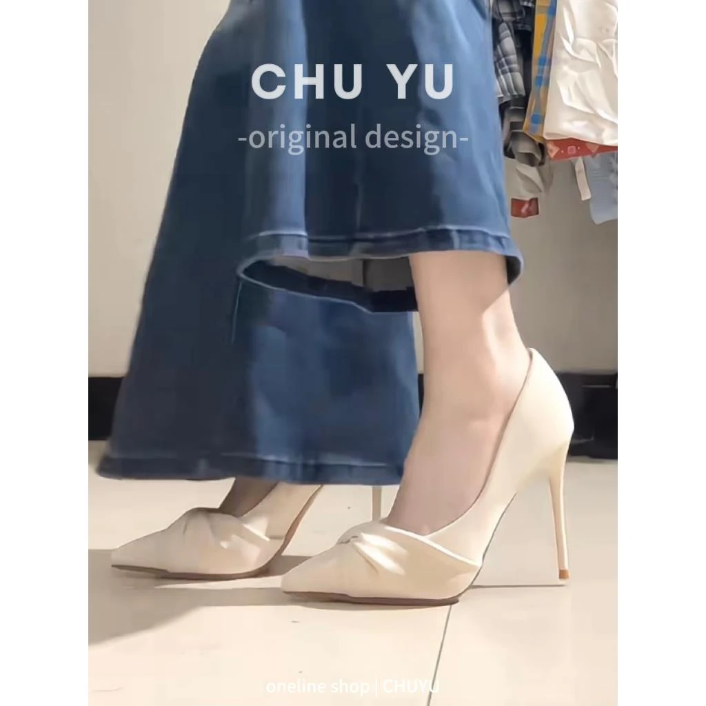 法式米白色新款仙女风2025年高跟鞋女百搭蝴蝶结尖头浅口细跟单鞋