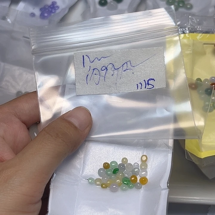 定制翡翠未镶嵌不退