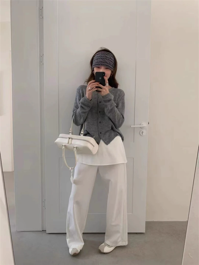 六粒扣长袖针织衫   咻咻X2C4654