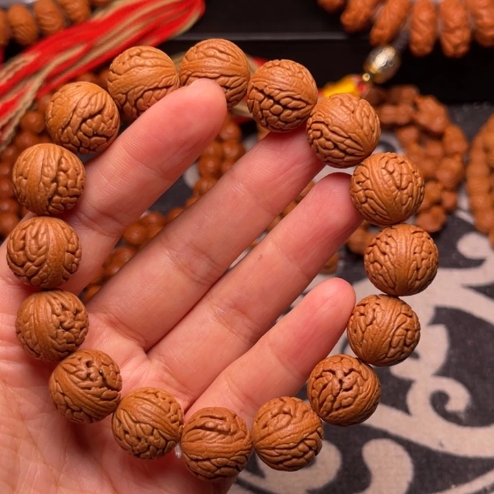 手串桃核龙纹绣球14