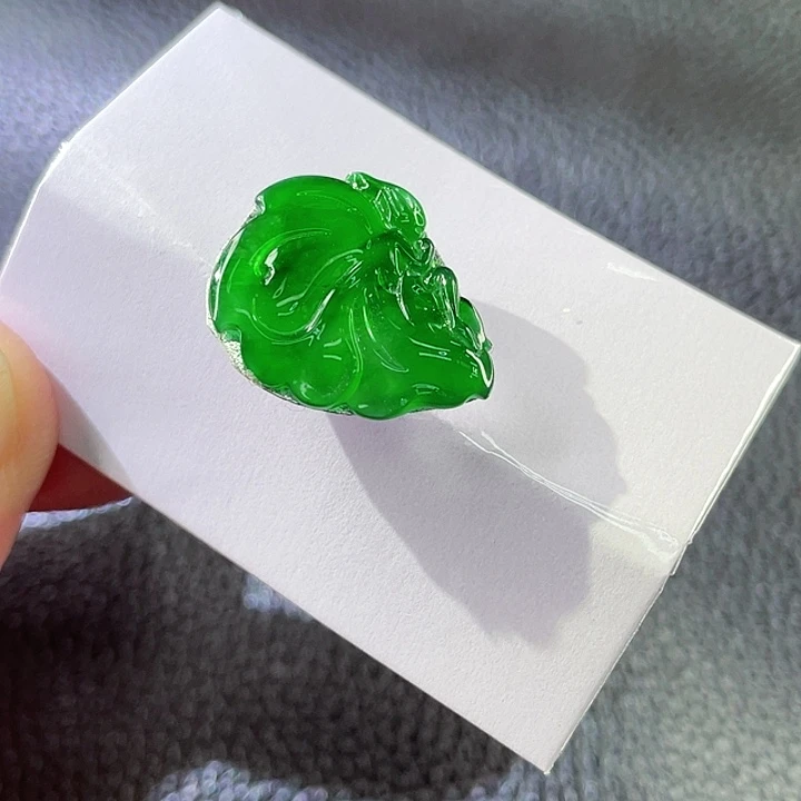 定制翡翠未镶嵌翡翠