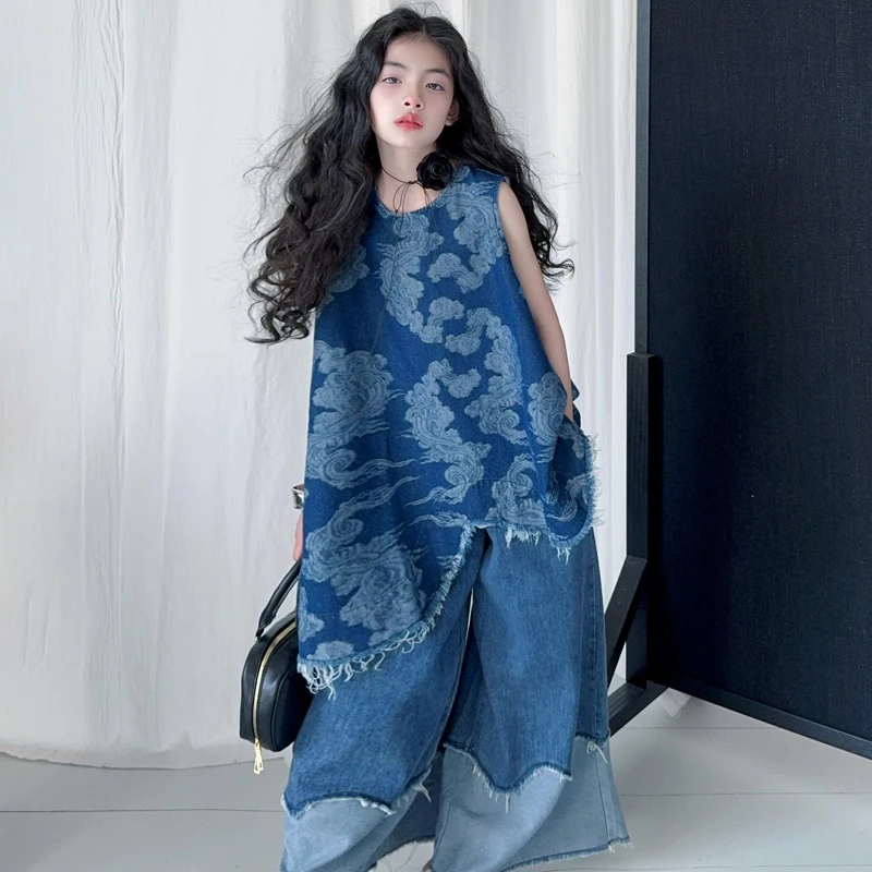 女童2025春夏新款洋气设计牛仔图腾圆领背心裙国风牛仔阔腿裤套装