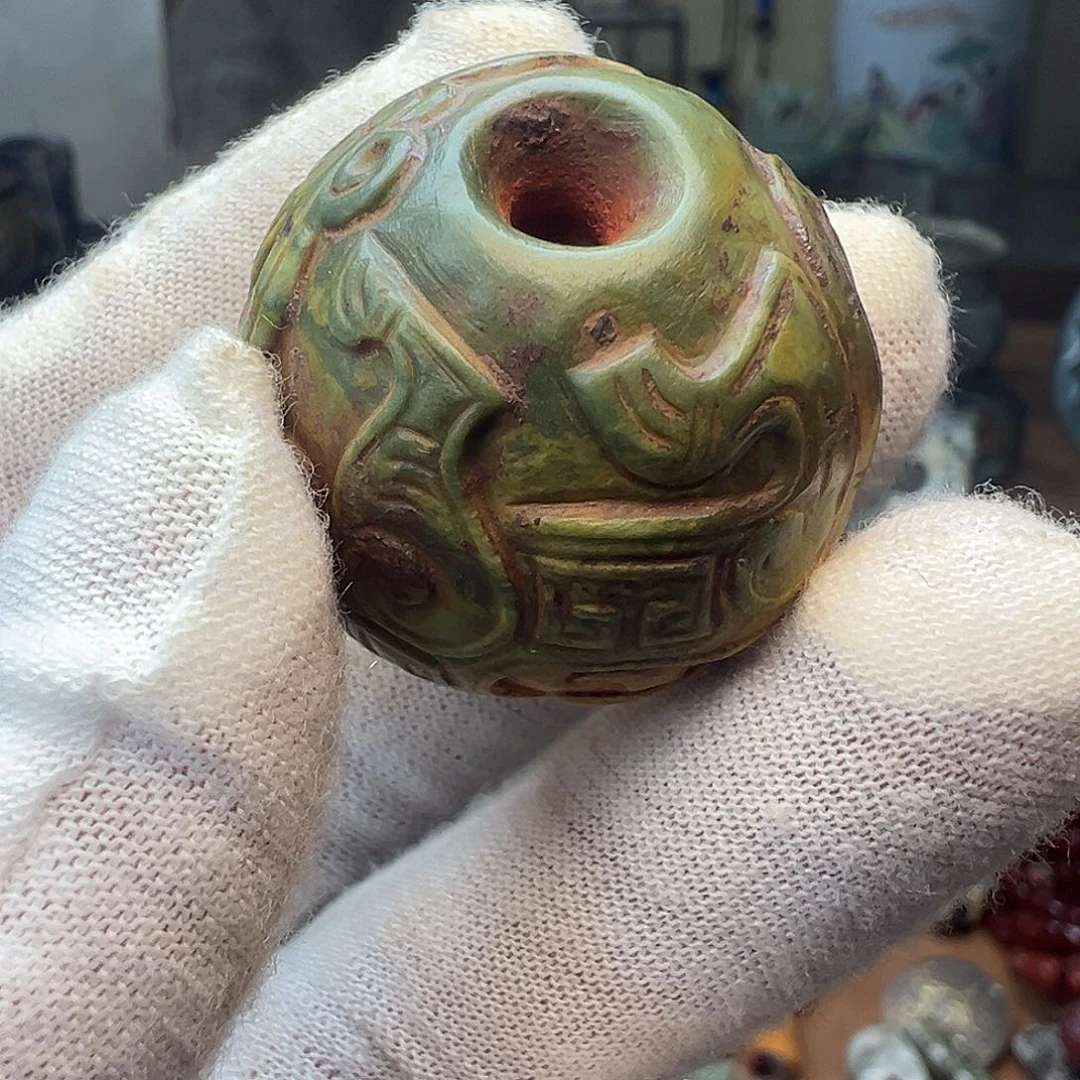 雨***虹和田玉未镶嵌颈饰