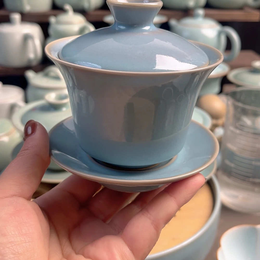 摆件陶瓷天青釉马蹄盖碗原矿