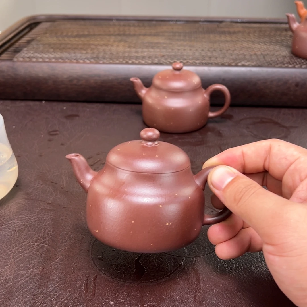 茶壶紫砂汽修厂和机械设备