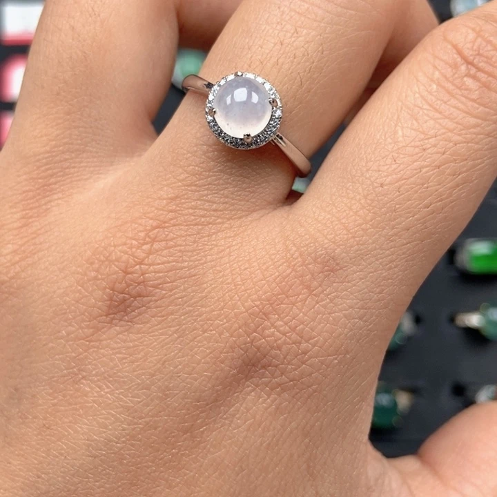 翡翠未镶嵌戒指戒指