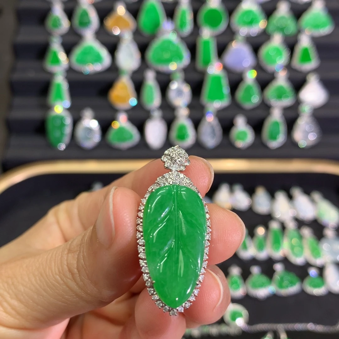 翡翠18K金镶嵌吊坠(不含链)