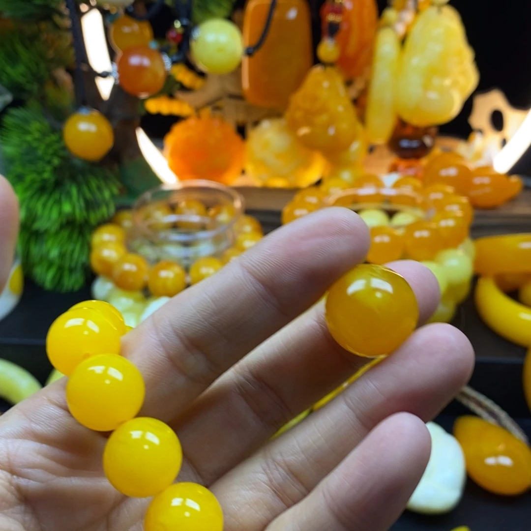 董****无非金属鸡油黄18单珠