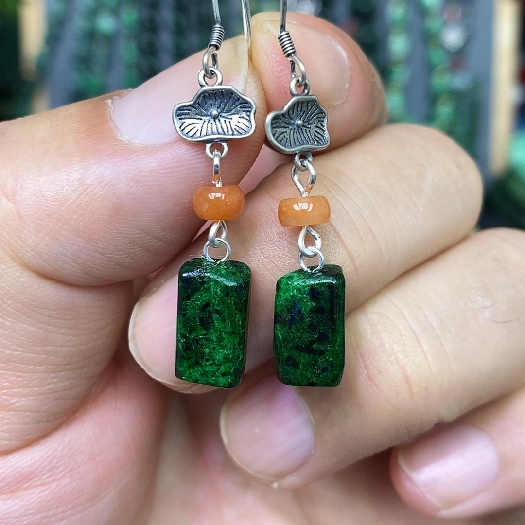 银S925镶嵌翡翠耳饰漂亮美眉