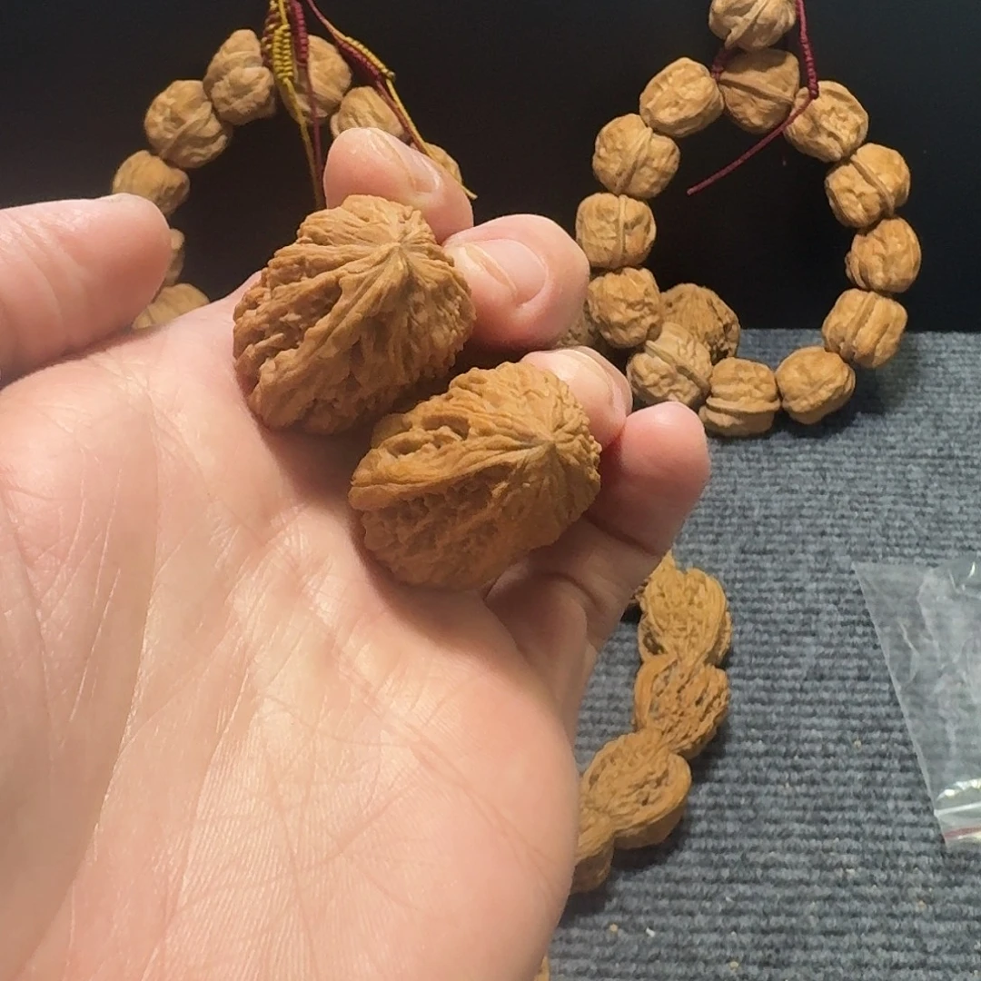 文玩核桃把件南疆石一帆风顺29尺