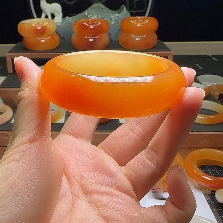 诶***～石英质玉（黄龙玉）合金手镯