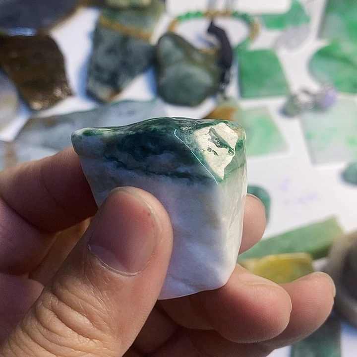 翡翠散珠天然翡翠A货挂件