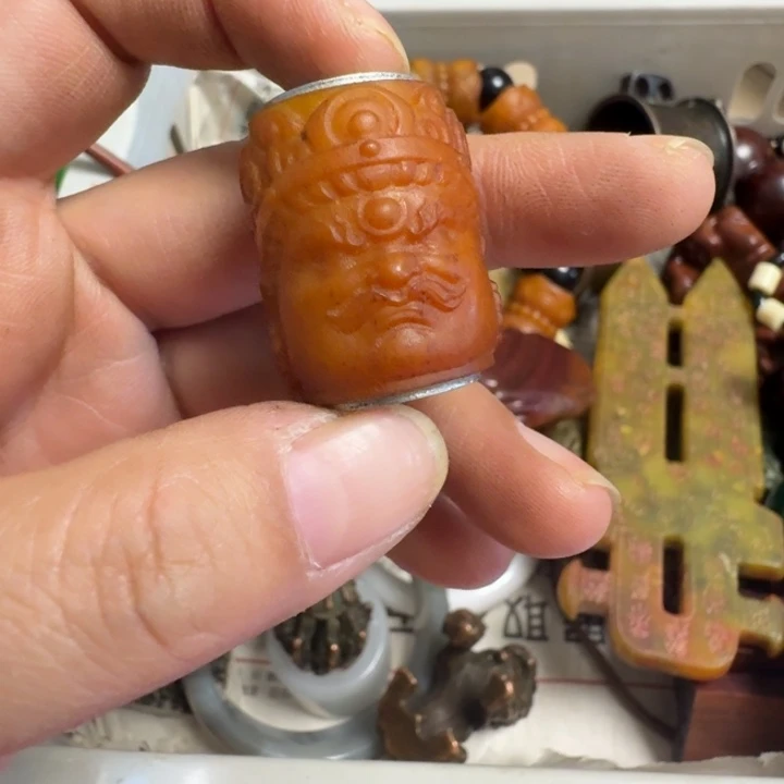 鼎***电黄铜工艺品手串制作技艺