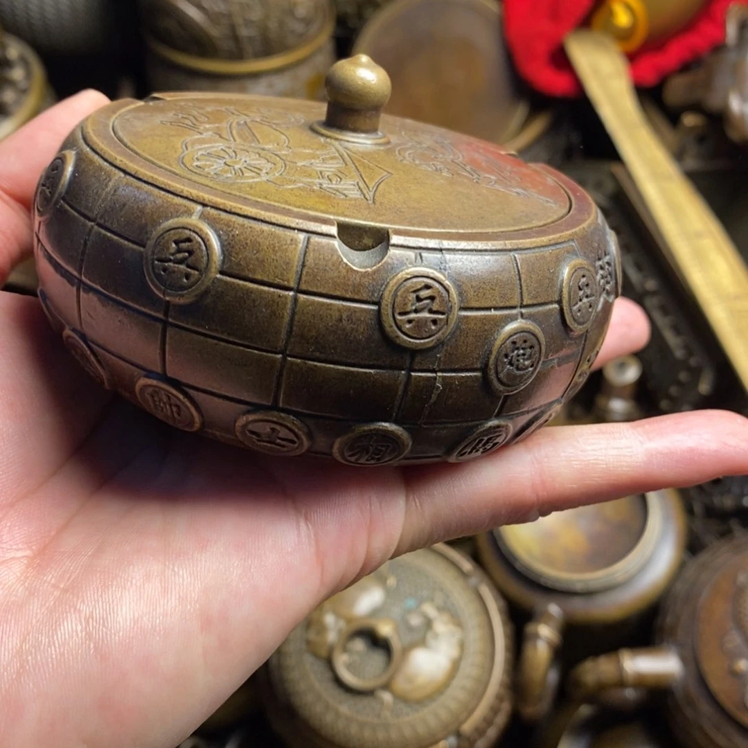 精美铜器做工精良